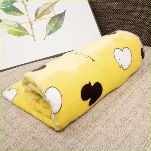 couverture couleur jaune